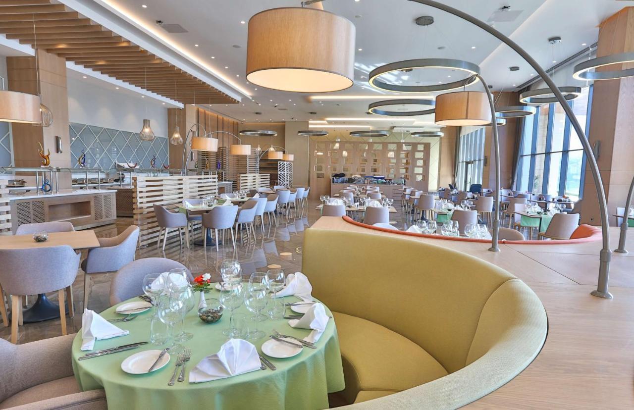 Radisson Blu Hotel Trabzon Kültér fotó The restaurant
